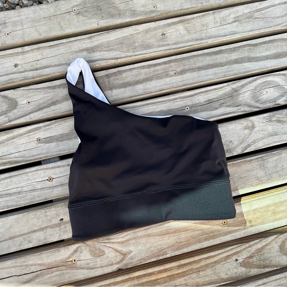 Fabletics Reversible One-Shoulder Bra - Picture 2 of 5